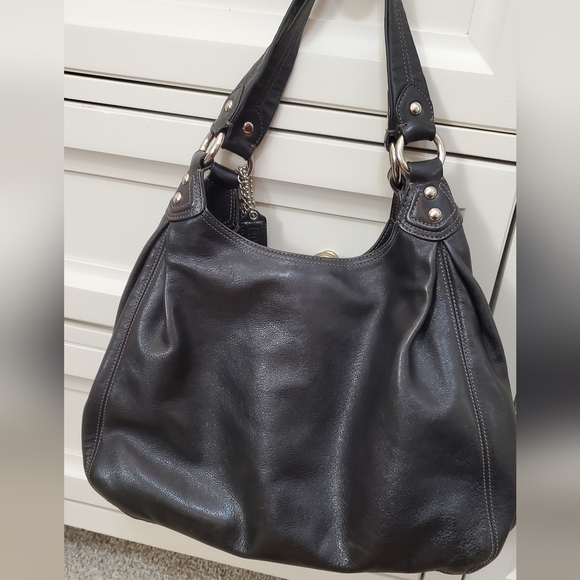 Coach Black Leather Shoulder Bag - Picture 6 of 7